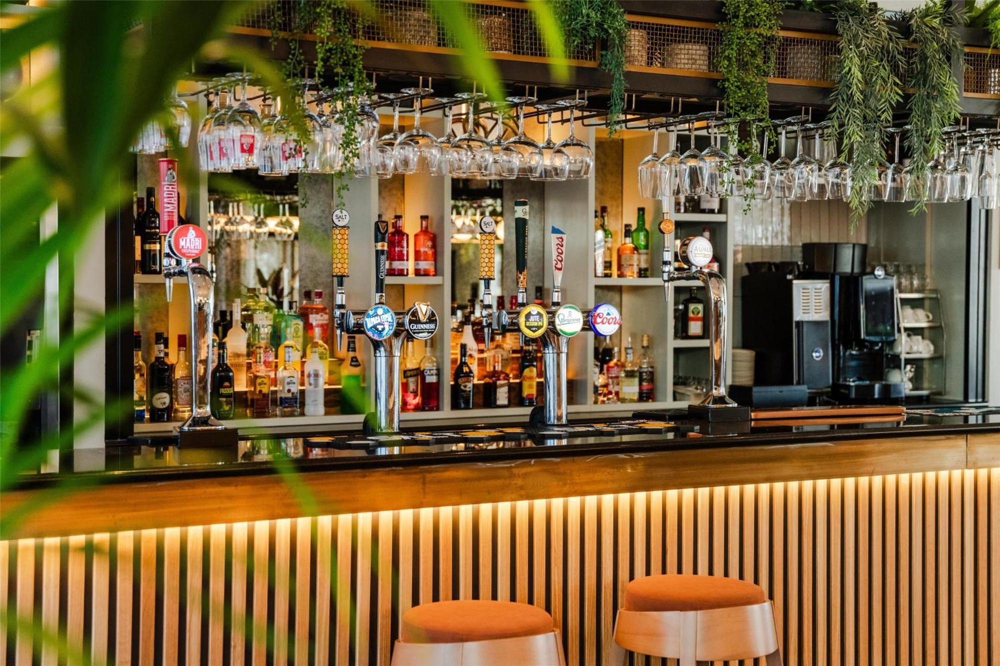 Radisson Hotel Manchester City Centre, A Verified Net Zero Hotel Εξωτερικό φωτογραφία