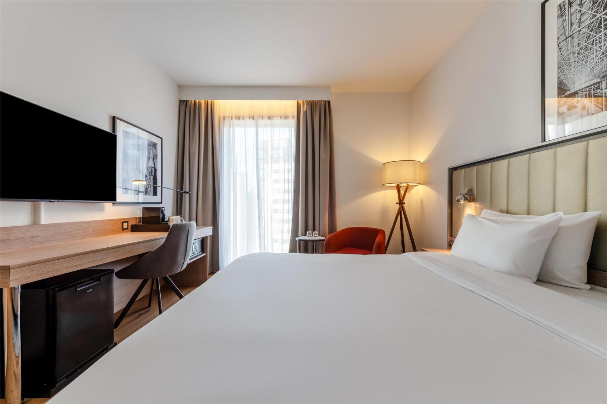Radisson Hotel Manchester City Centre, A Verified Net Zero Hotel Εξωτερικό φωτογραφία