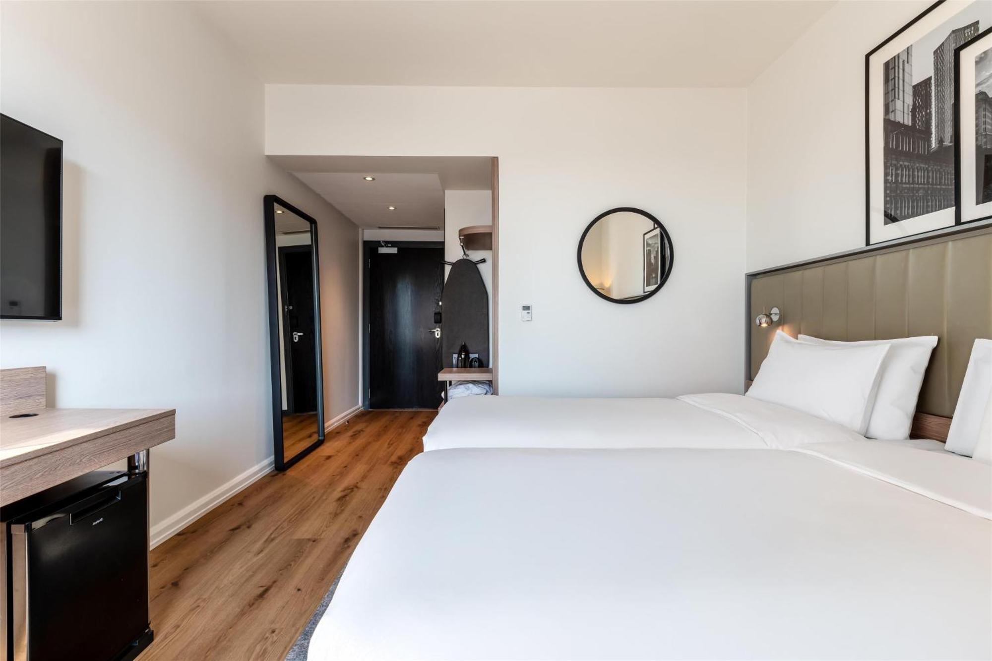 Radisson Hotel Manchester City Centre, A Verified Net Zero Hotel Εξωτερικό φωτογραφία