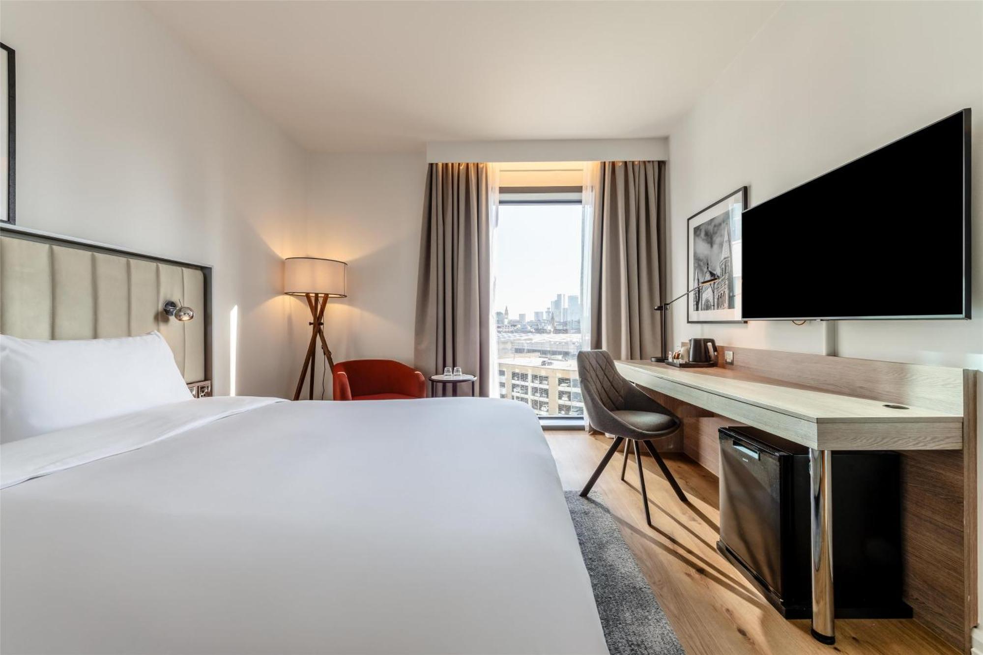 Radisson Hotel Manchester City Centre, A Verified Net Zero Hotel Εξωτερικό φωτογραφία