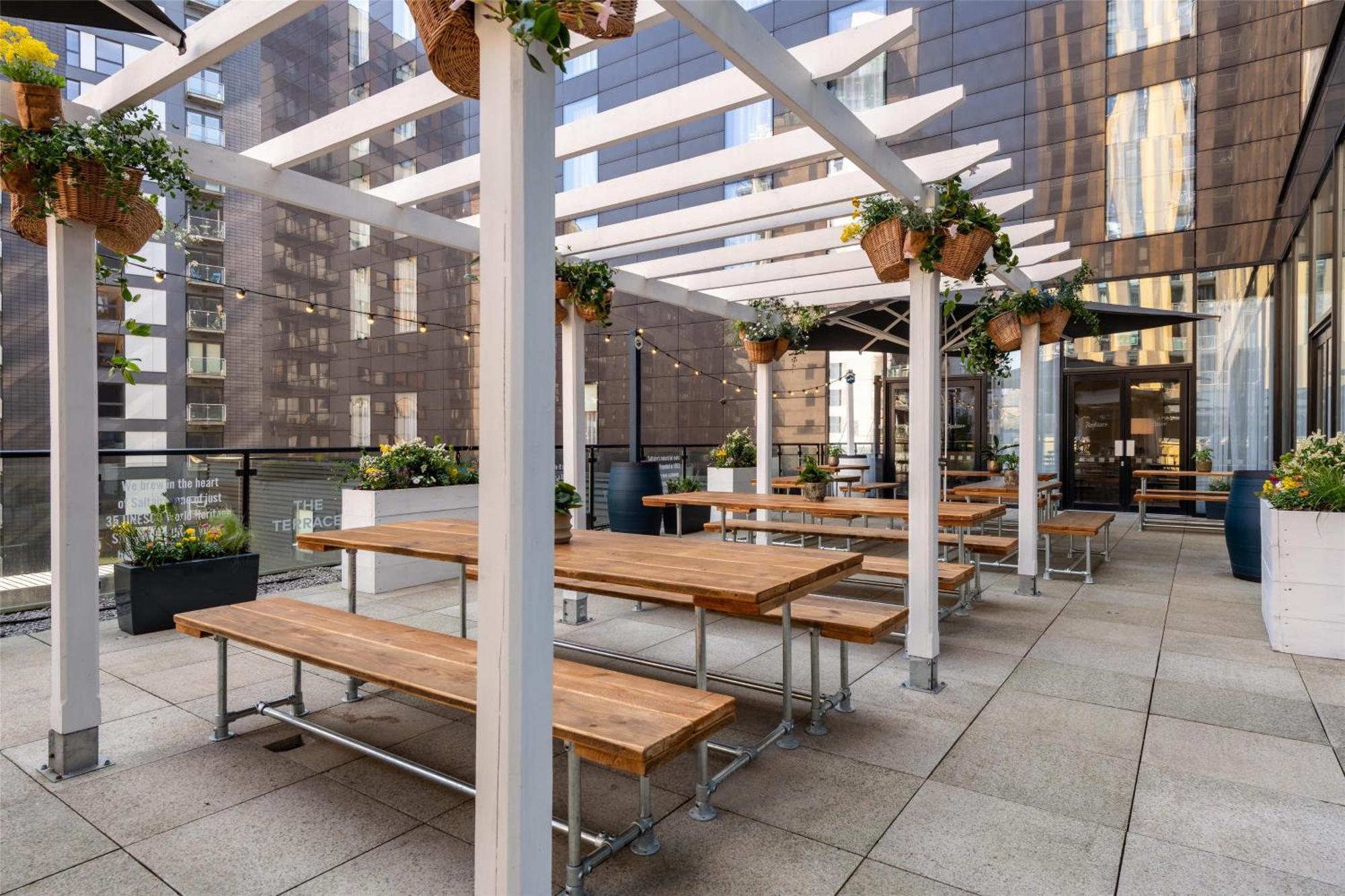 Radisson Hotel Manchester City Centre, A Verified Net Zero Hotel Εξωτερικό φωτογραφία
